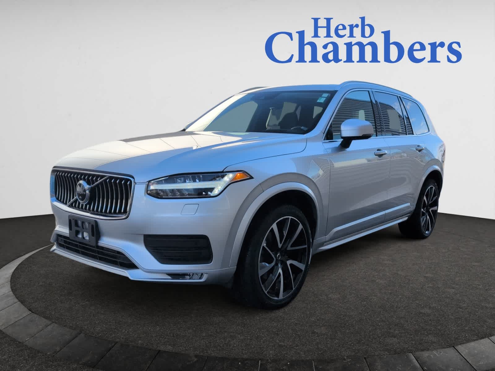 used 2022 Volvo XC90 car, priced at $37,998