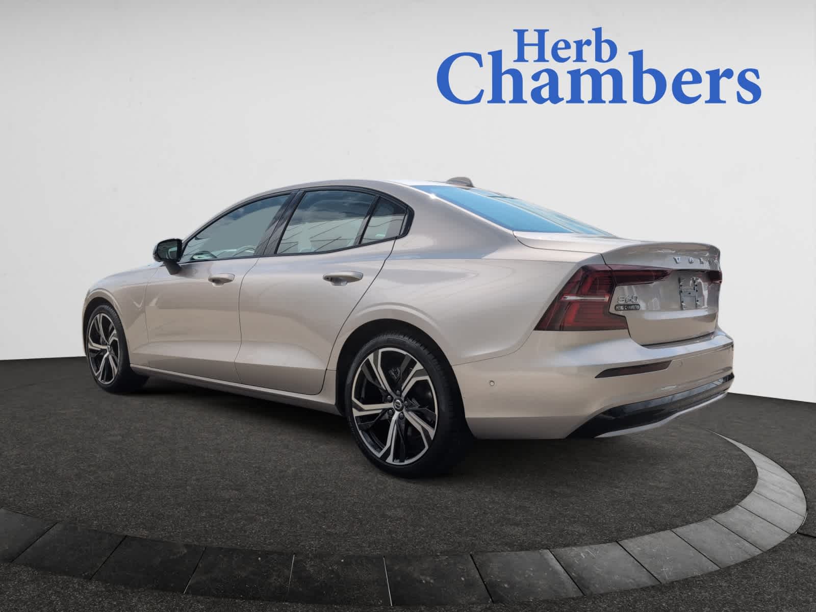 new 2024 Volvo S60 car, priced at $36,998