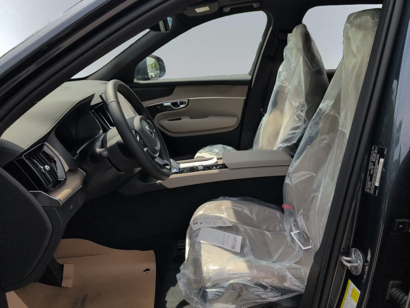 new 2025 Volvo XC90 car, priced at $66,385