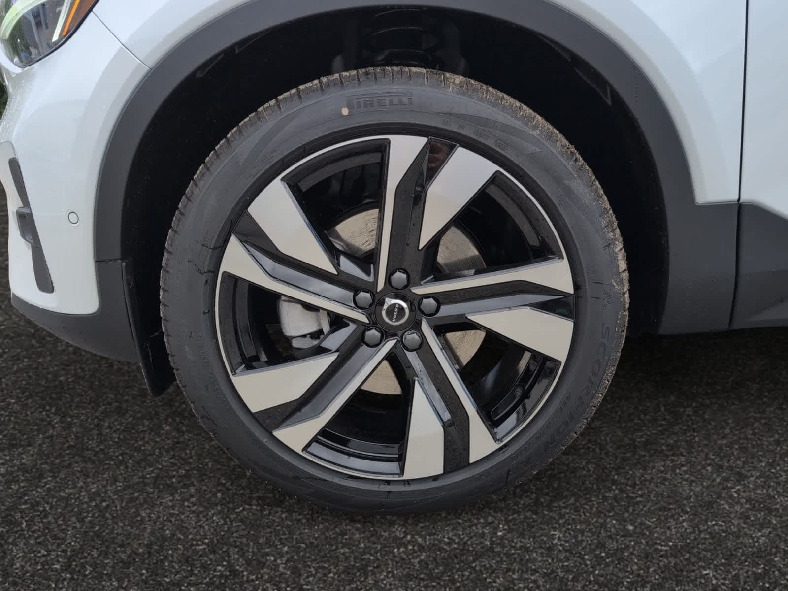 new 2025 Volvo XC40 car, priced at $49,810