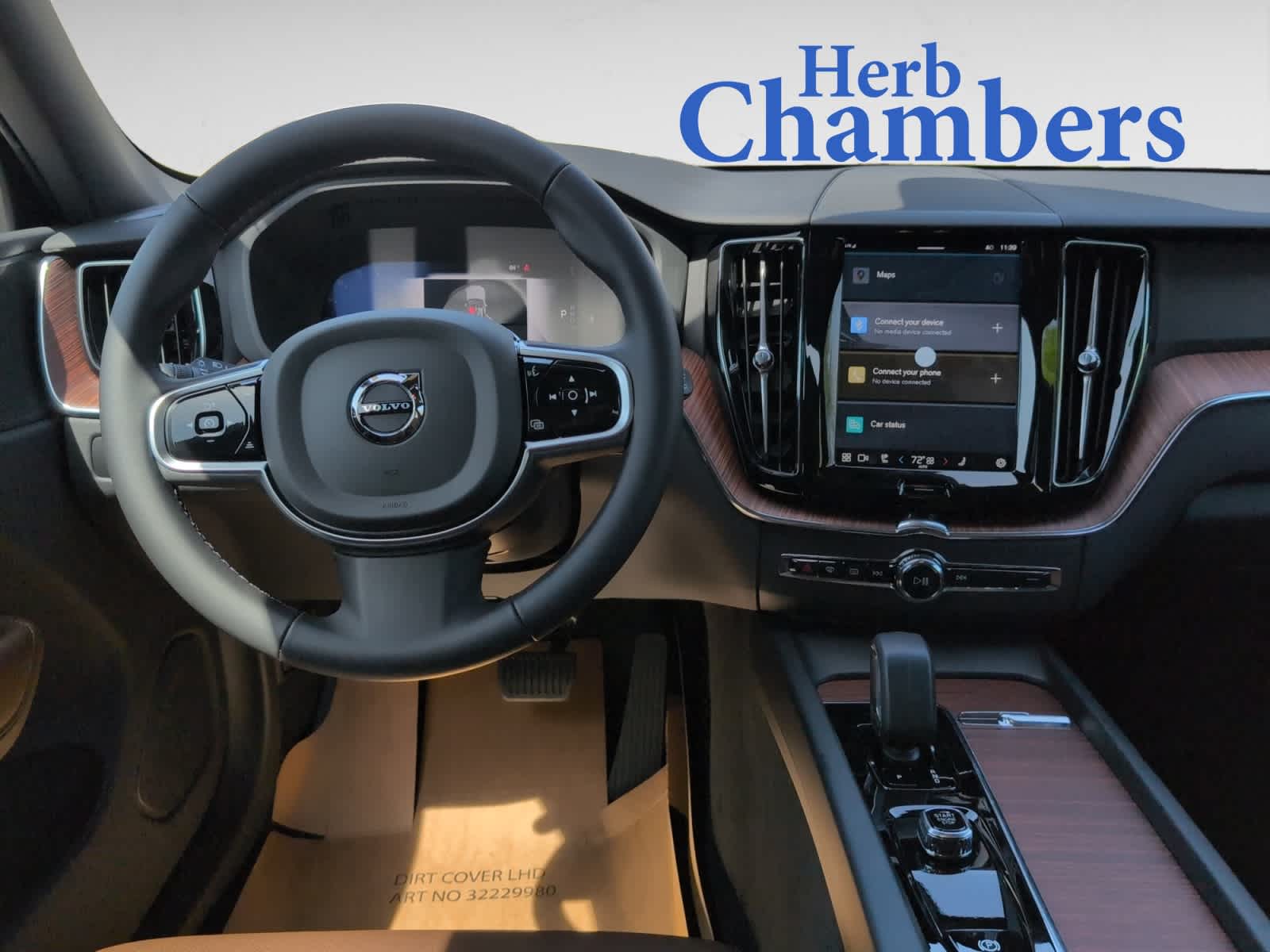 new 2025 Volvo XC60 car, priced at $54,545