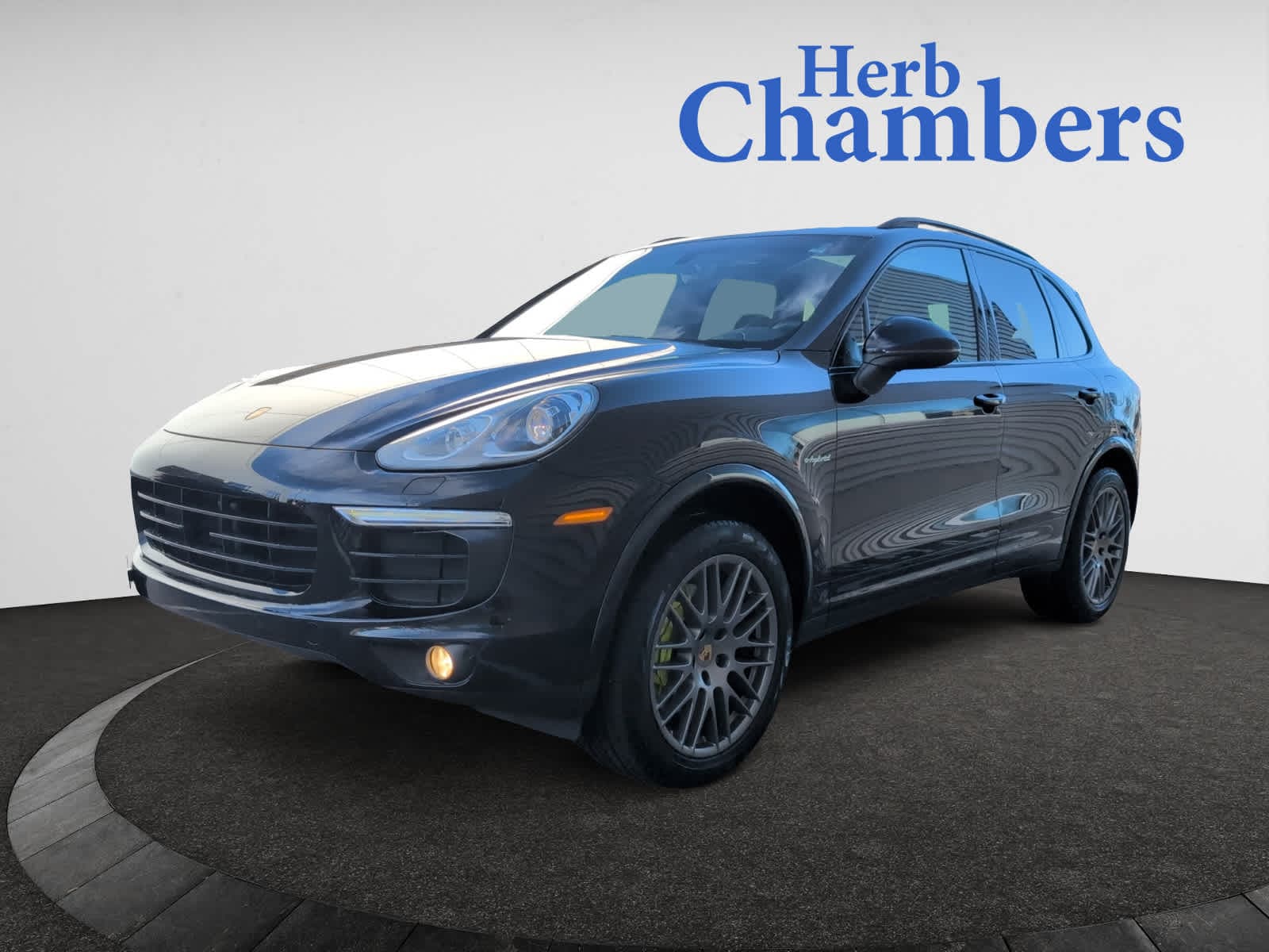 used 2018 Porsche Cayenne E-Hybrid car, priced at $34,998