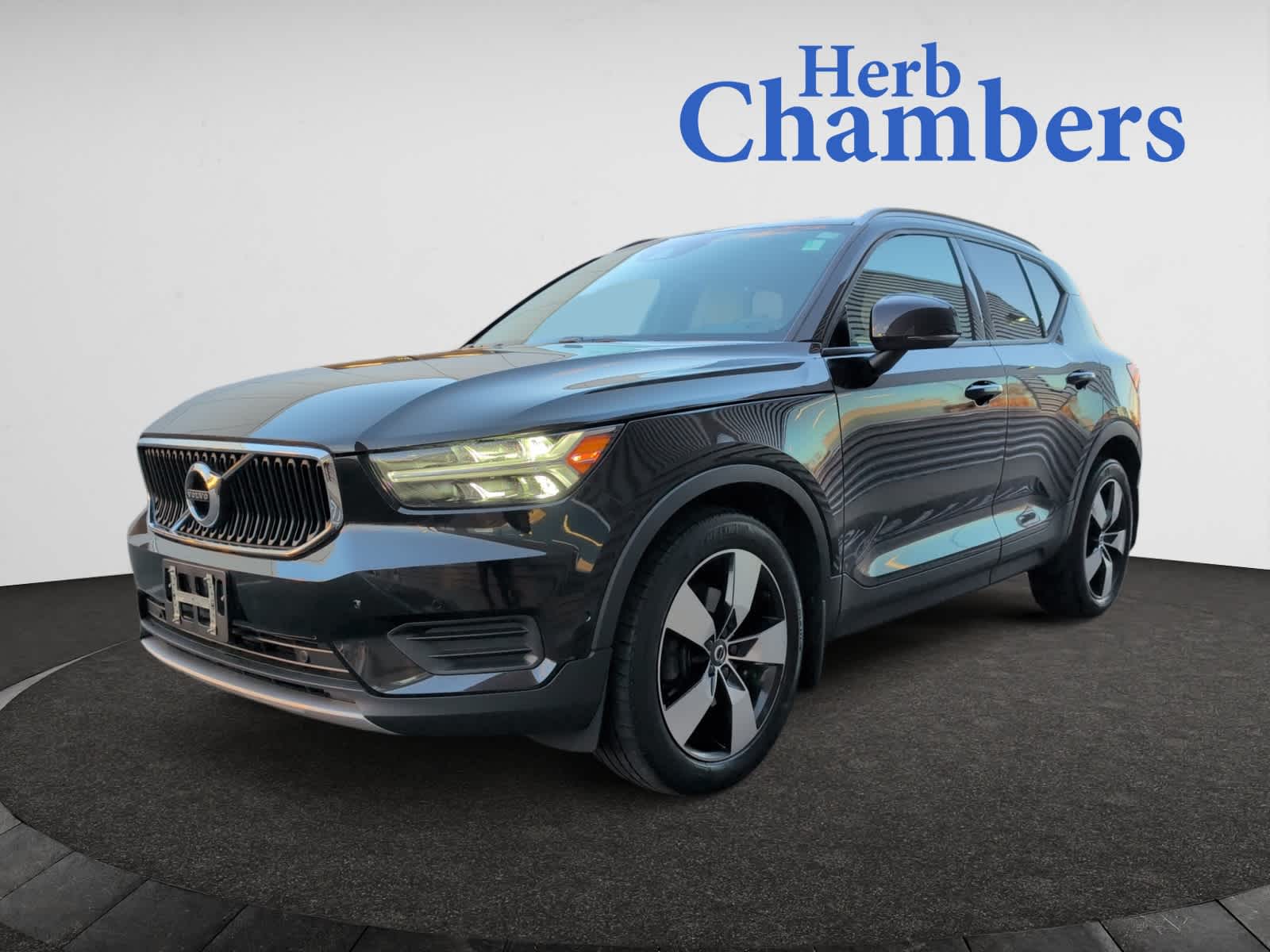 used 2019 Volvo XC40 car, priced at $20,998