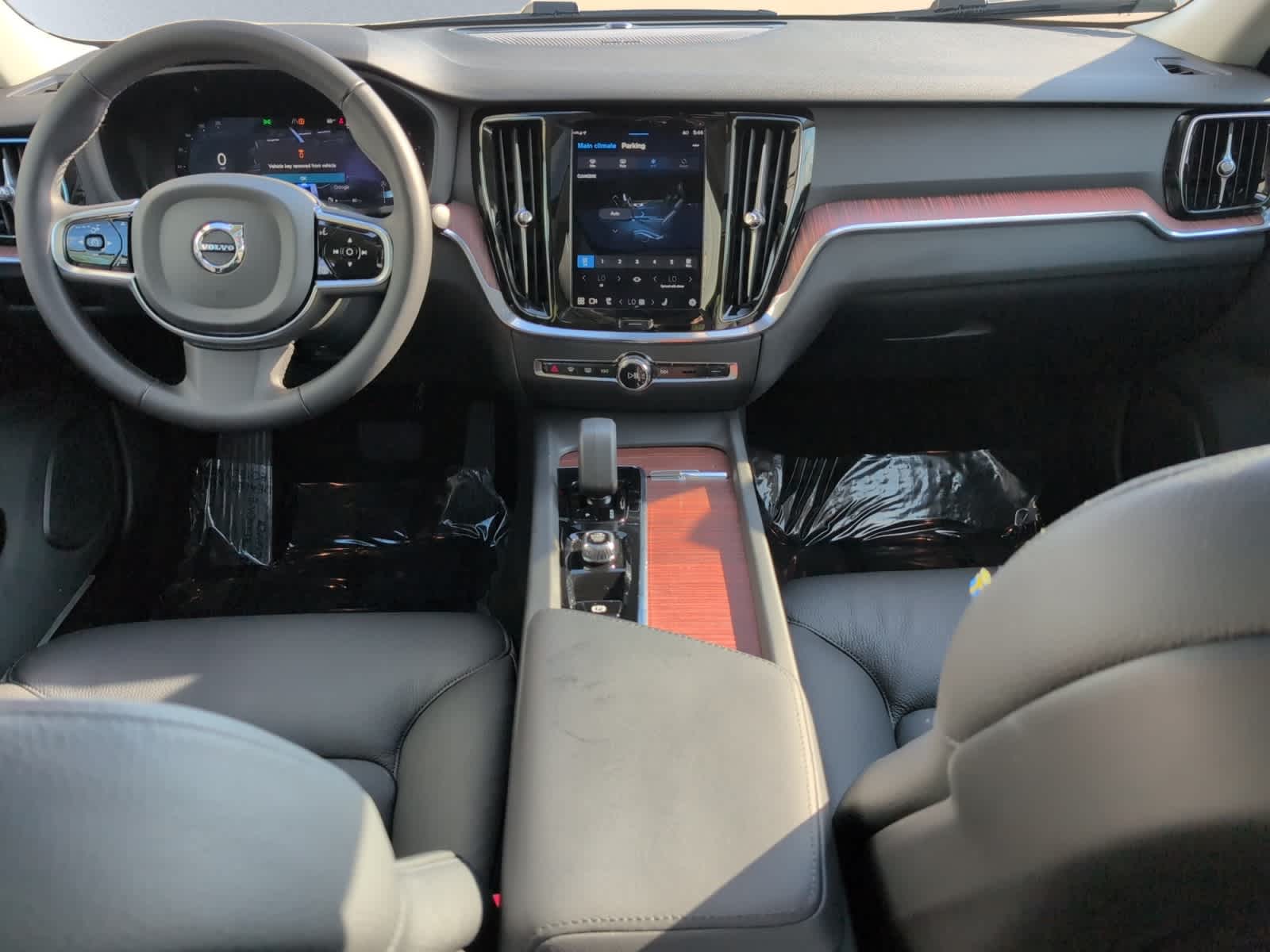new 2024 Volvo S60 car, priced at $51,925