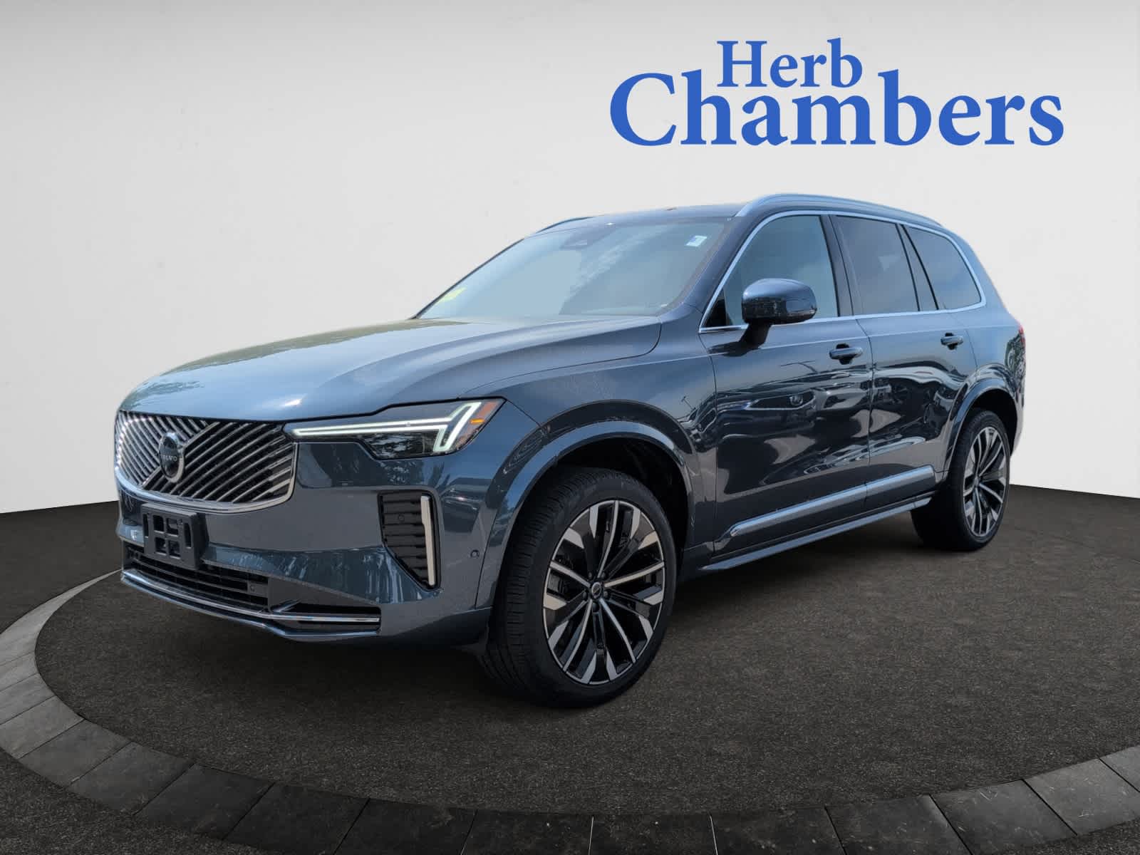 new 2025 Volvo XC90 car, priced at $65,555
