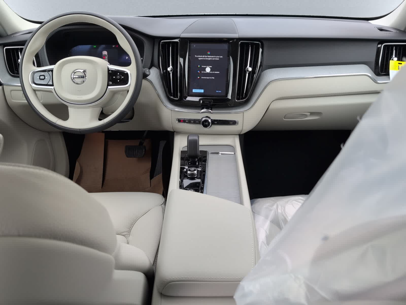 new 2025 Volvo XC60 plug-in hybrid car, priced at $65,805