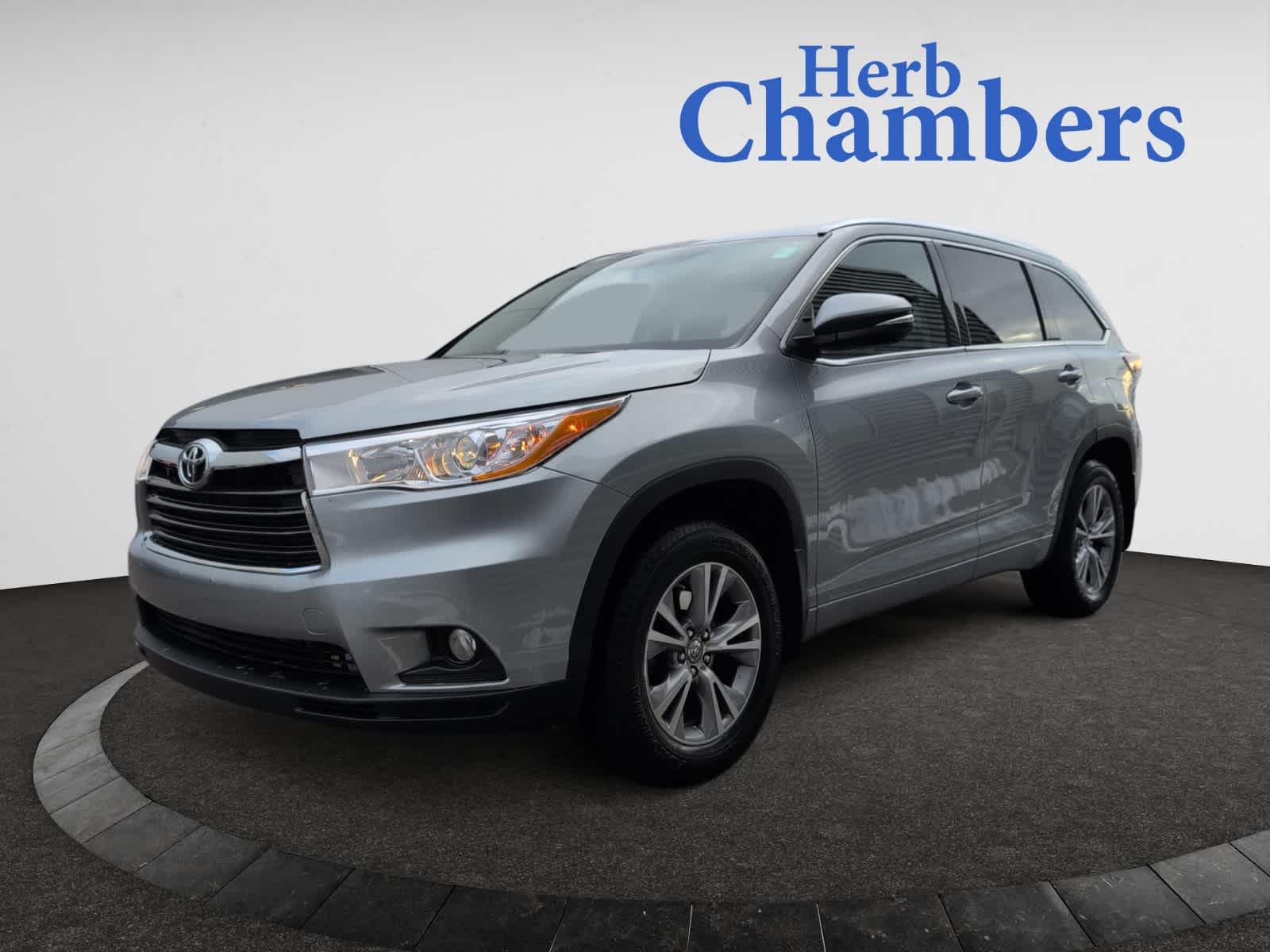 used 2015 Toyota Highlander car, priced at $22,998