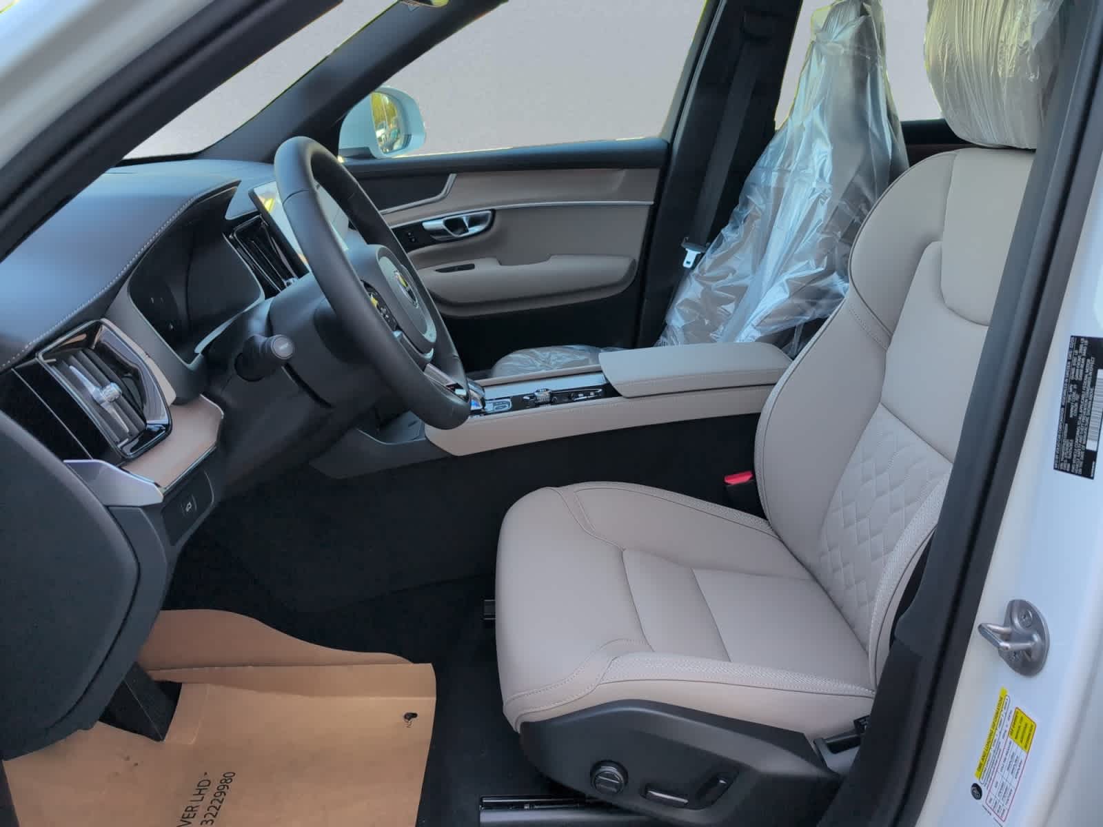 new 2025 Volvo XC90 car, priced at $60,545
