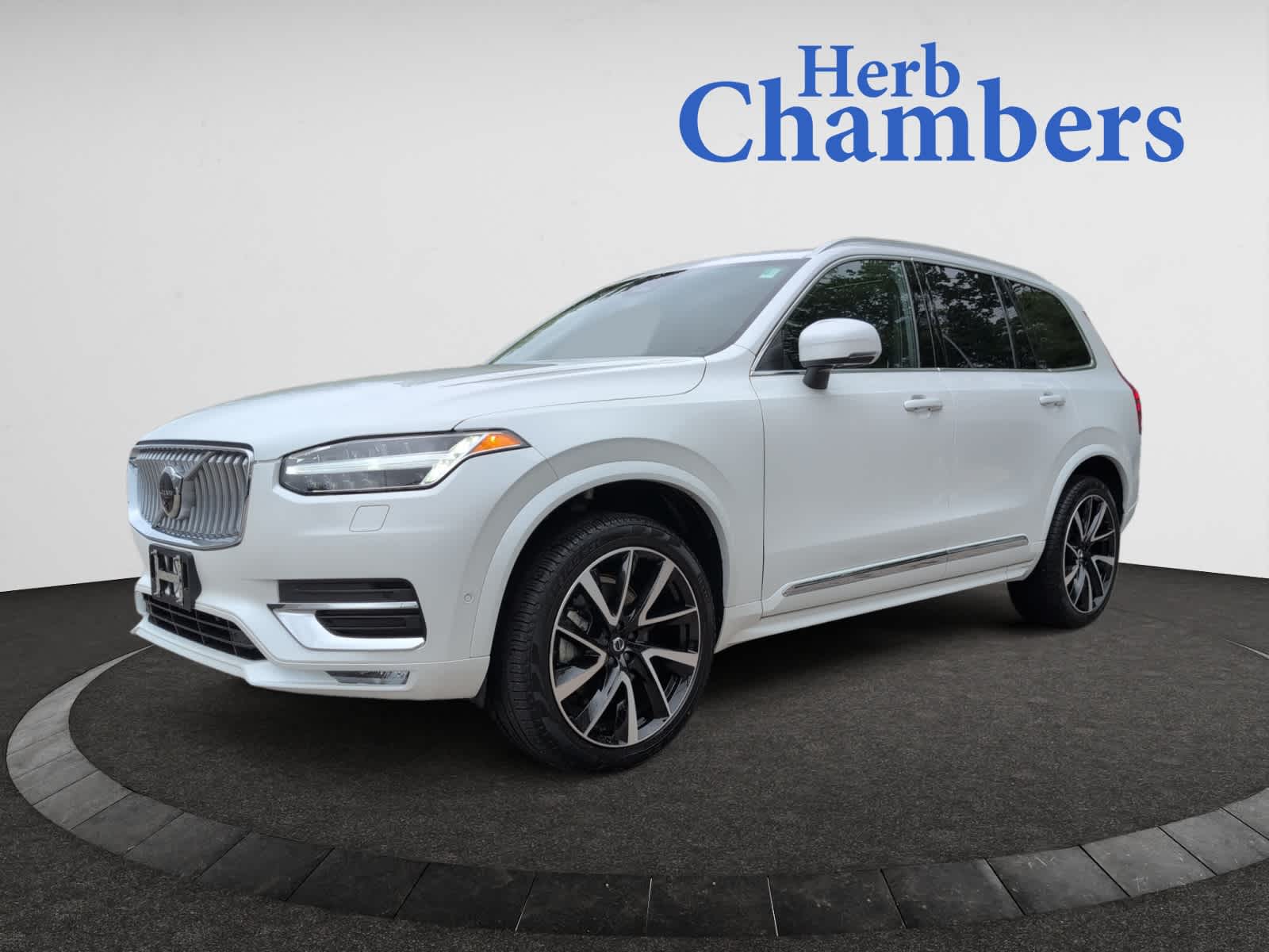 new 2024 Volvo XC90 car, priced at $54,998