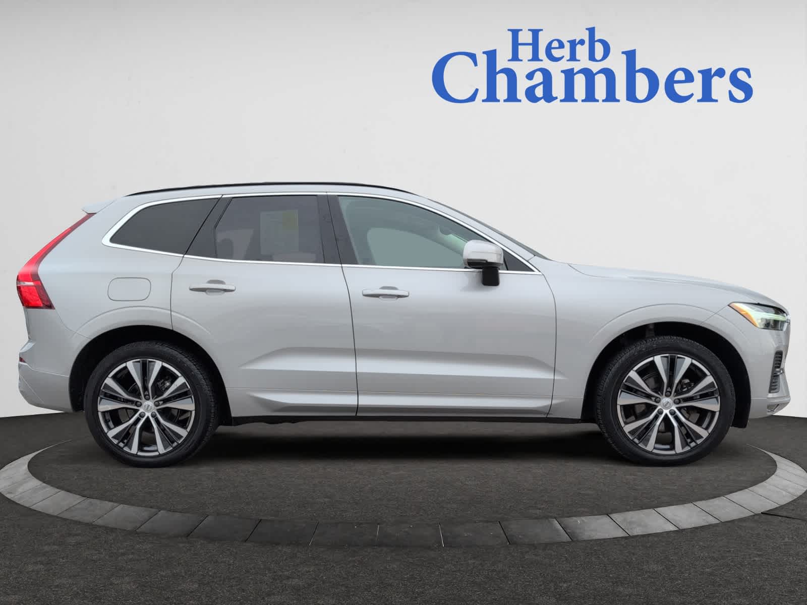 used 2022 Volvo XC60 car, priced at $32,998