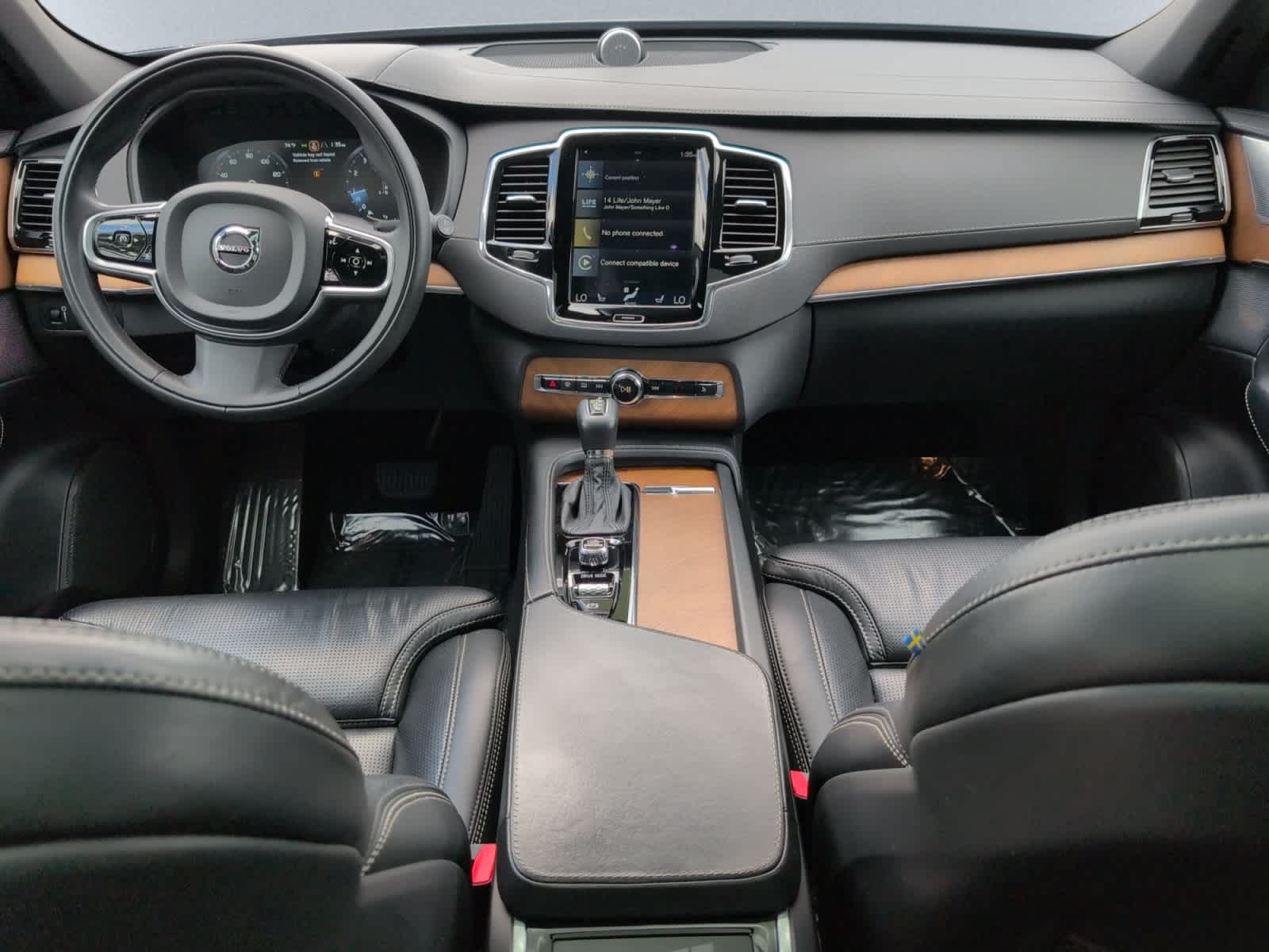used 2018 Volvo XC90 car, priced at $23,998