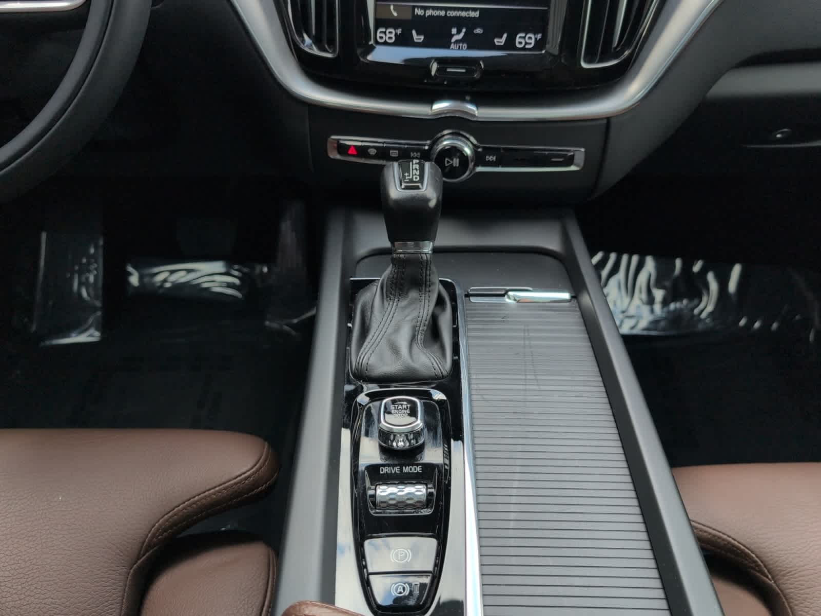 used 2019 Volvo XC60 car, priced at $25,998