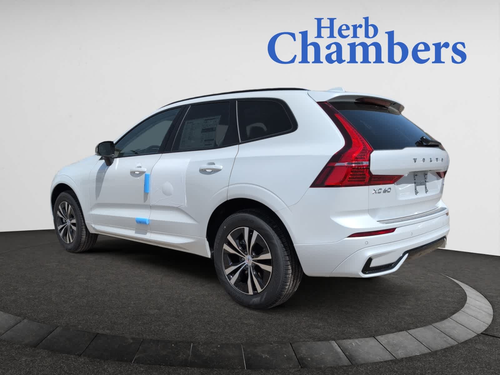 new 2025 Volvo XC60 car, priced at $50,300