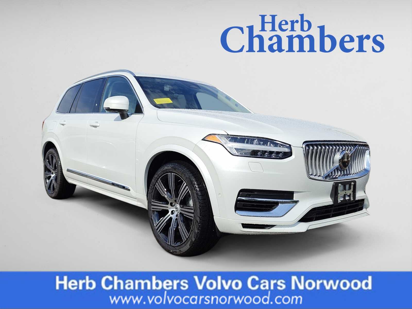 new 2024 Volvo XC90 Recharge Plug-In Hybrid car, priced at $89,355