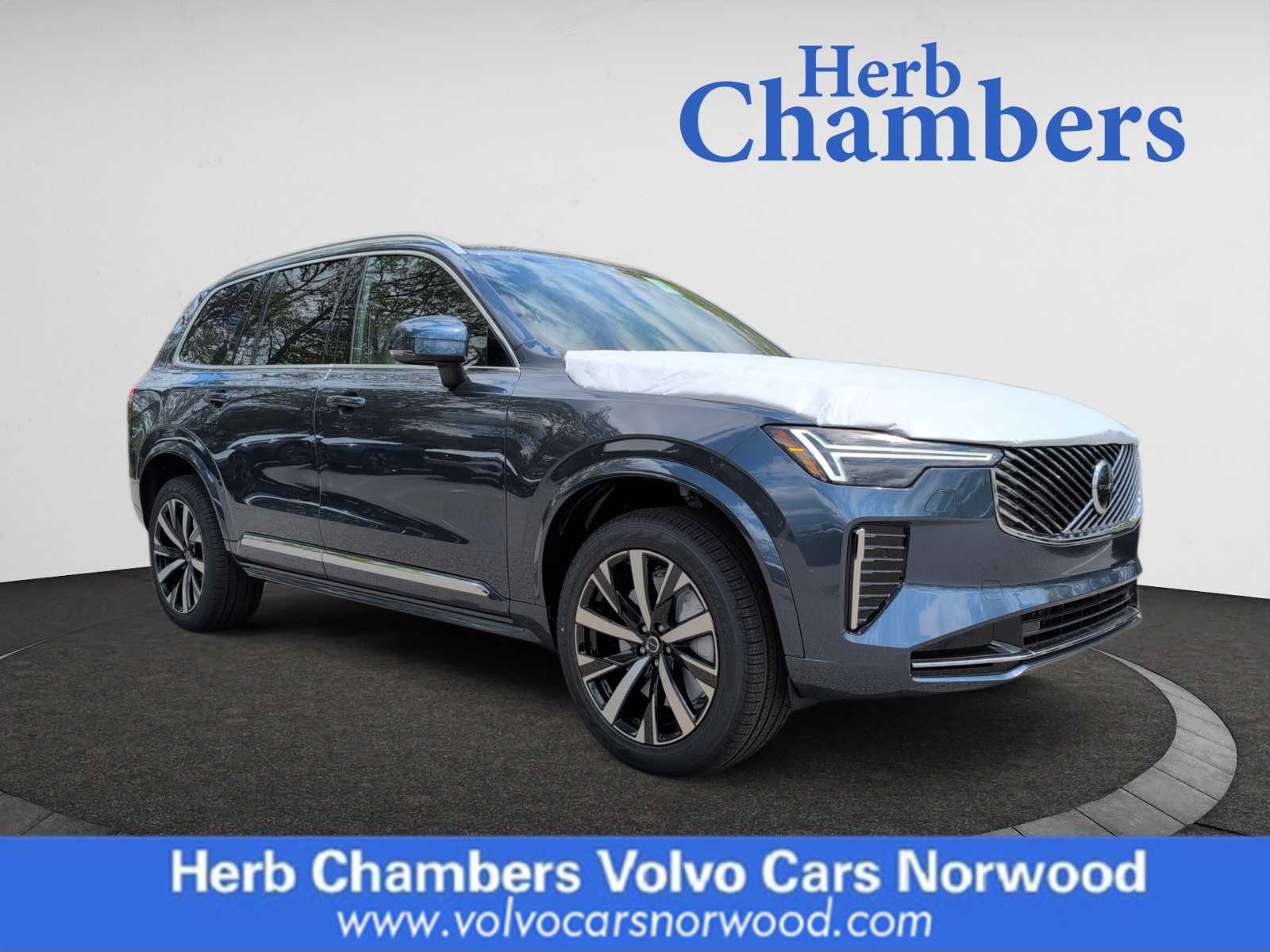 new 2025 Volvo XC90 car, priced at $60,995