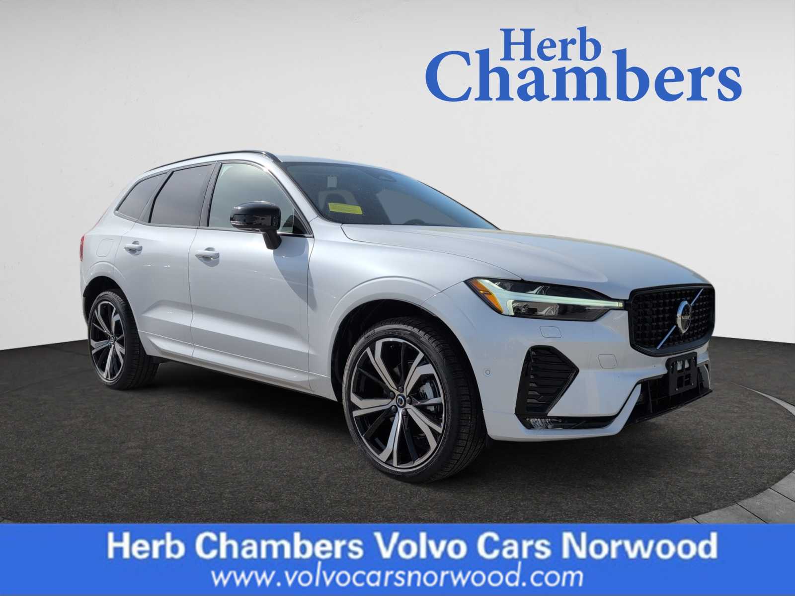 new 2025 Volvo XC60 car, priced at $60,660