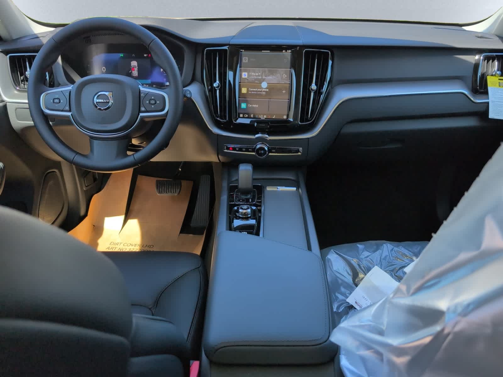 new 2025 Volvo XC60 car, priced at $50,300