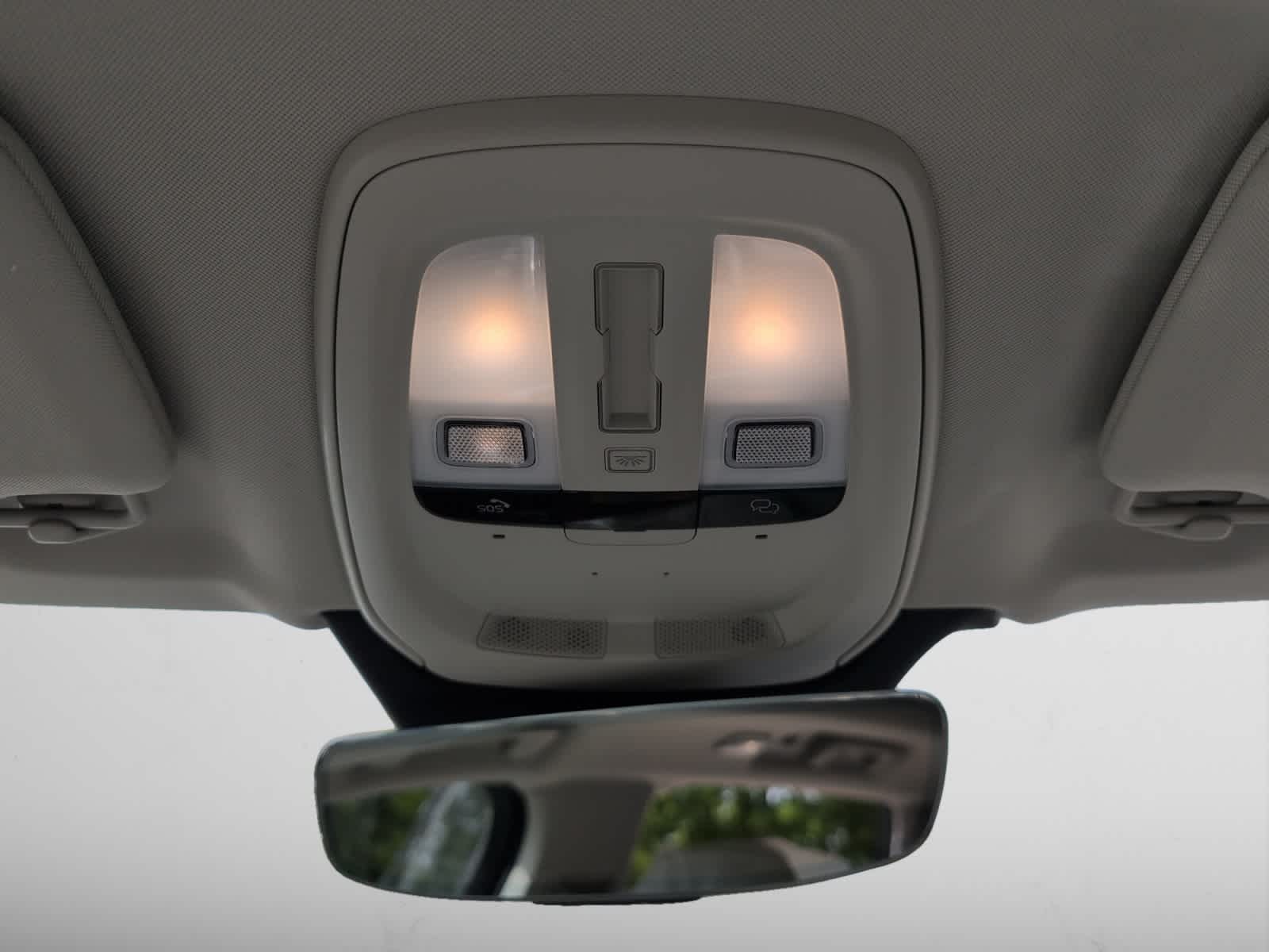 new 2025 Volvo XC90 car, priced at $73,085