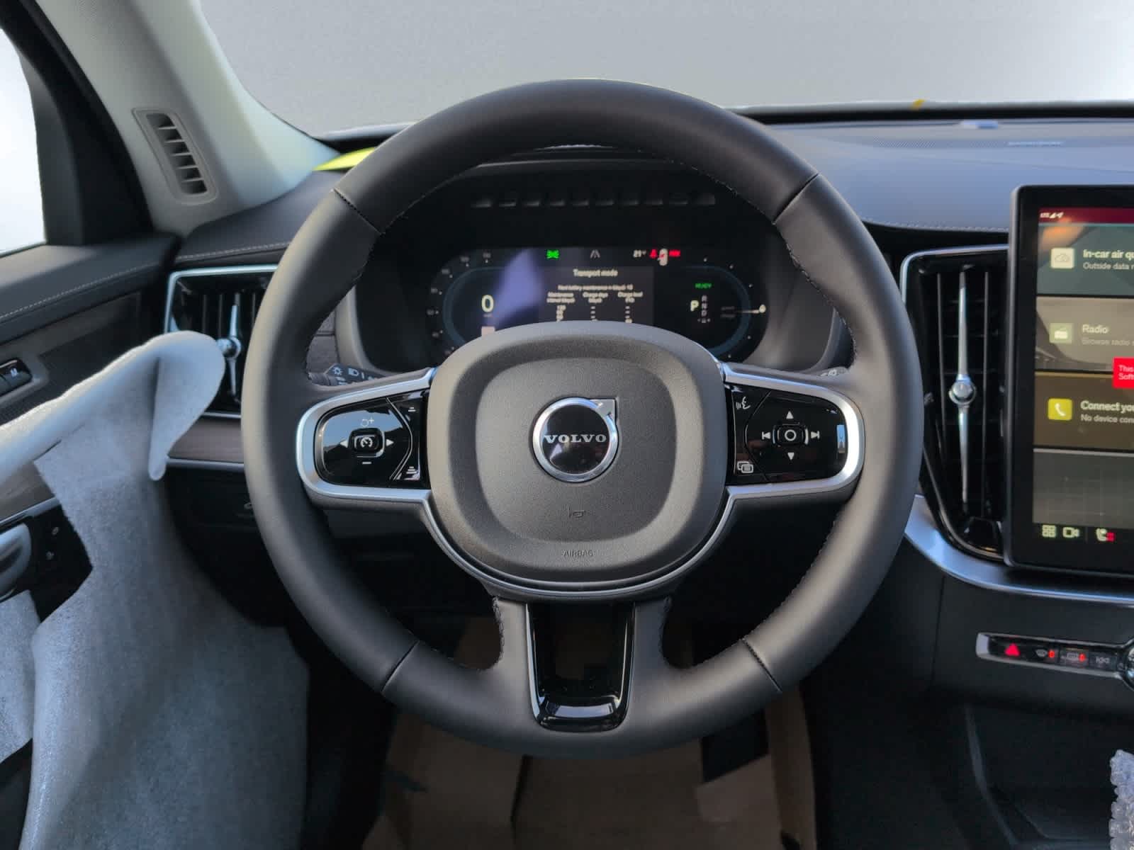 new 2025 Volvo XC90 plug-in hybrid car, priced at $78,875