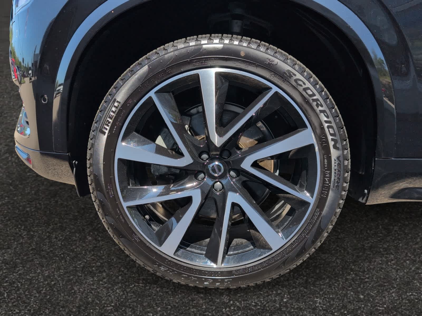new 2024 Volvo XC90 car, priced at $79,015