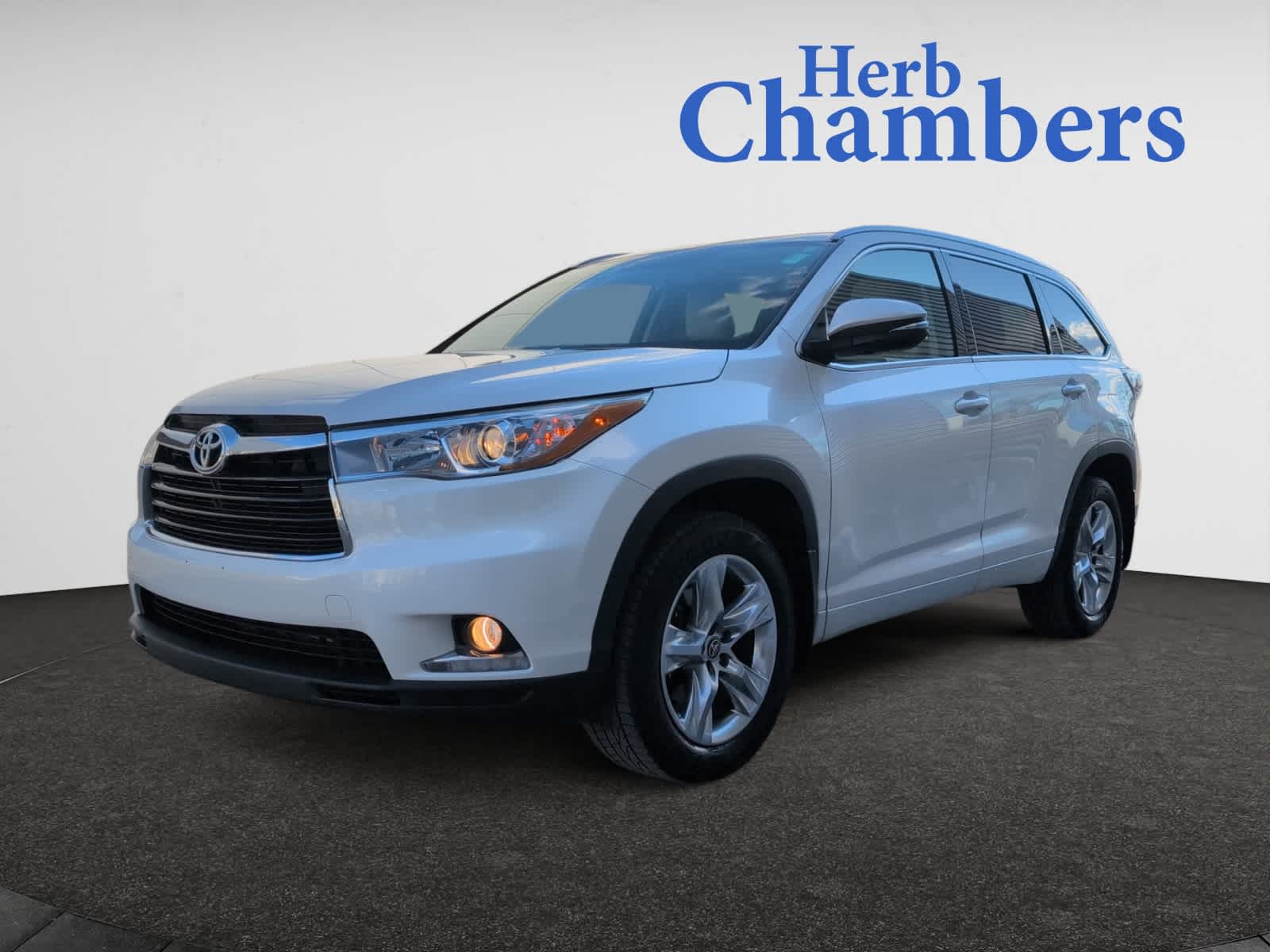 used 2016 Toyota Highlander car, priced at $21,998