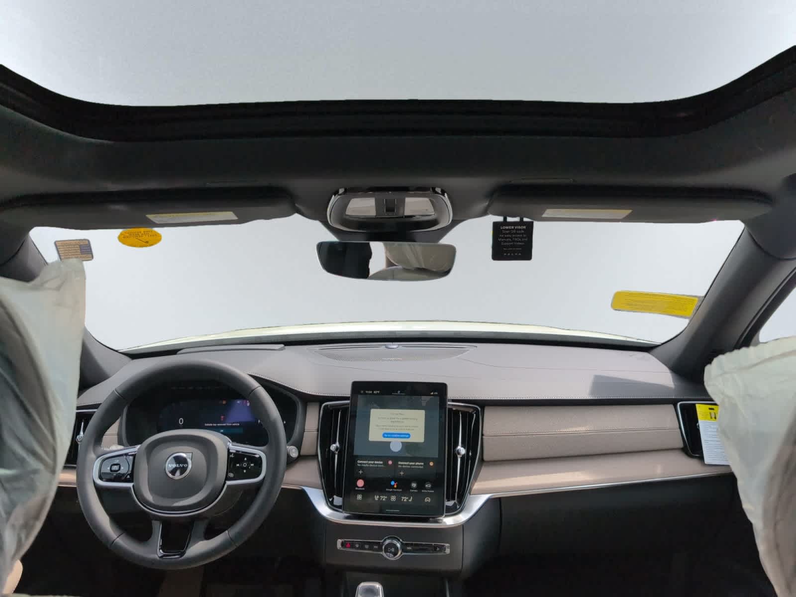 new 2025 Volvo XC90 plug-in hybrid car, priced at $82,405