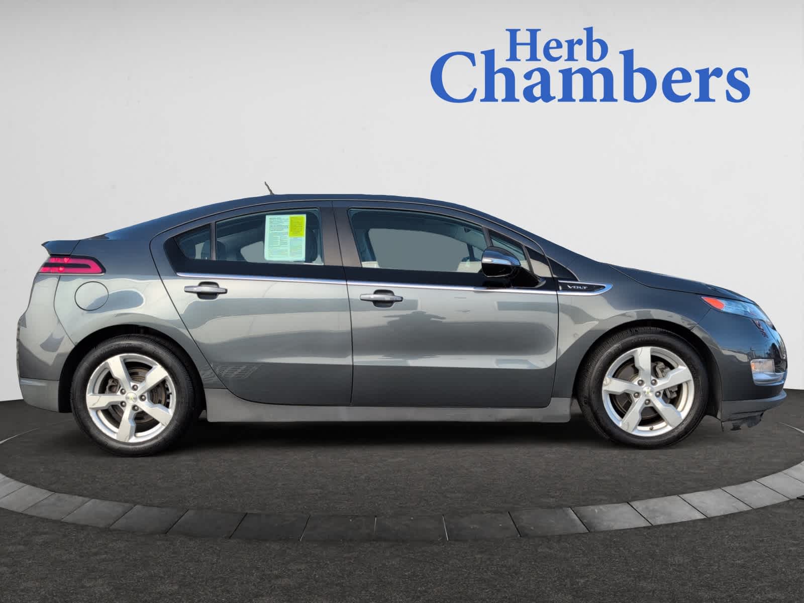 used 2013 Chevrolet Volt car, priced at $11,998