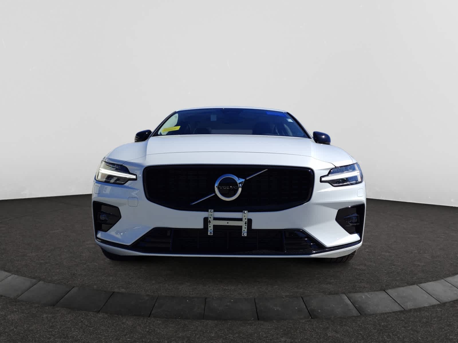 new 2024 Volvo S60 car, priced at $45,825