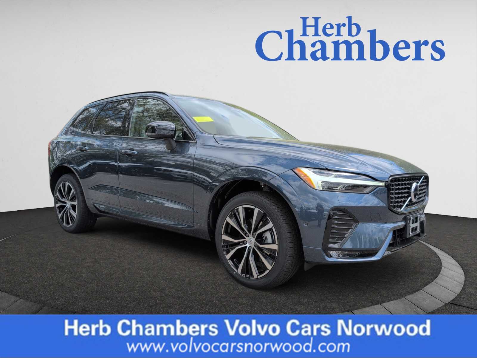 new 2025 Volvo XC60 car, priced at $55,360