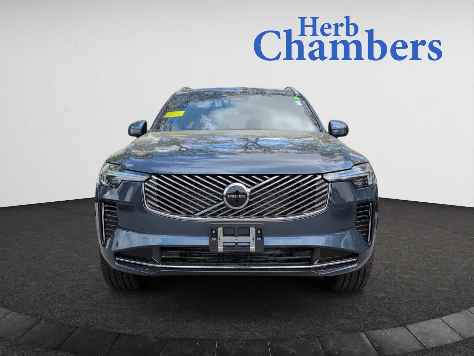 new 2025 Volvo XC90 car, priced at $59,745