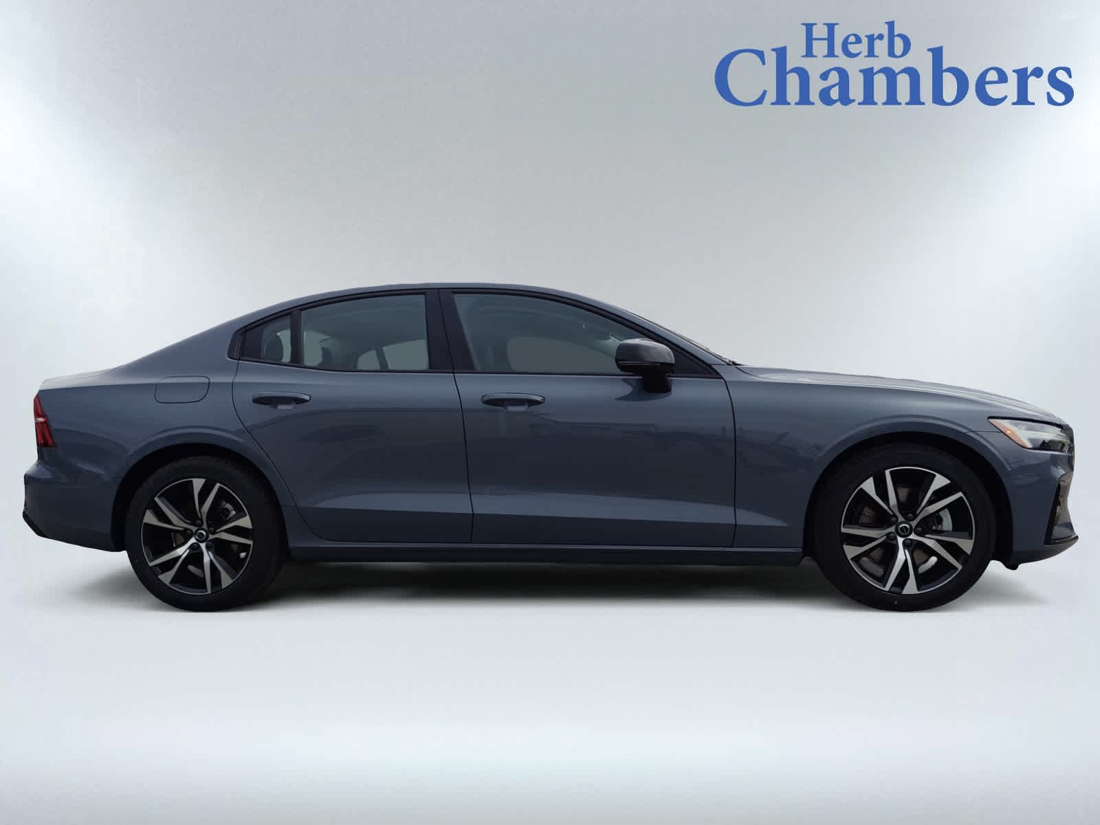 new 2024 Volvo S60 car, priced at $44,395