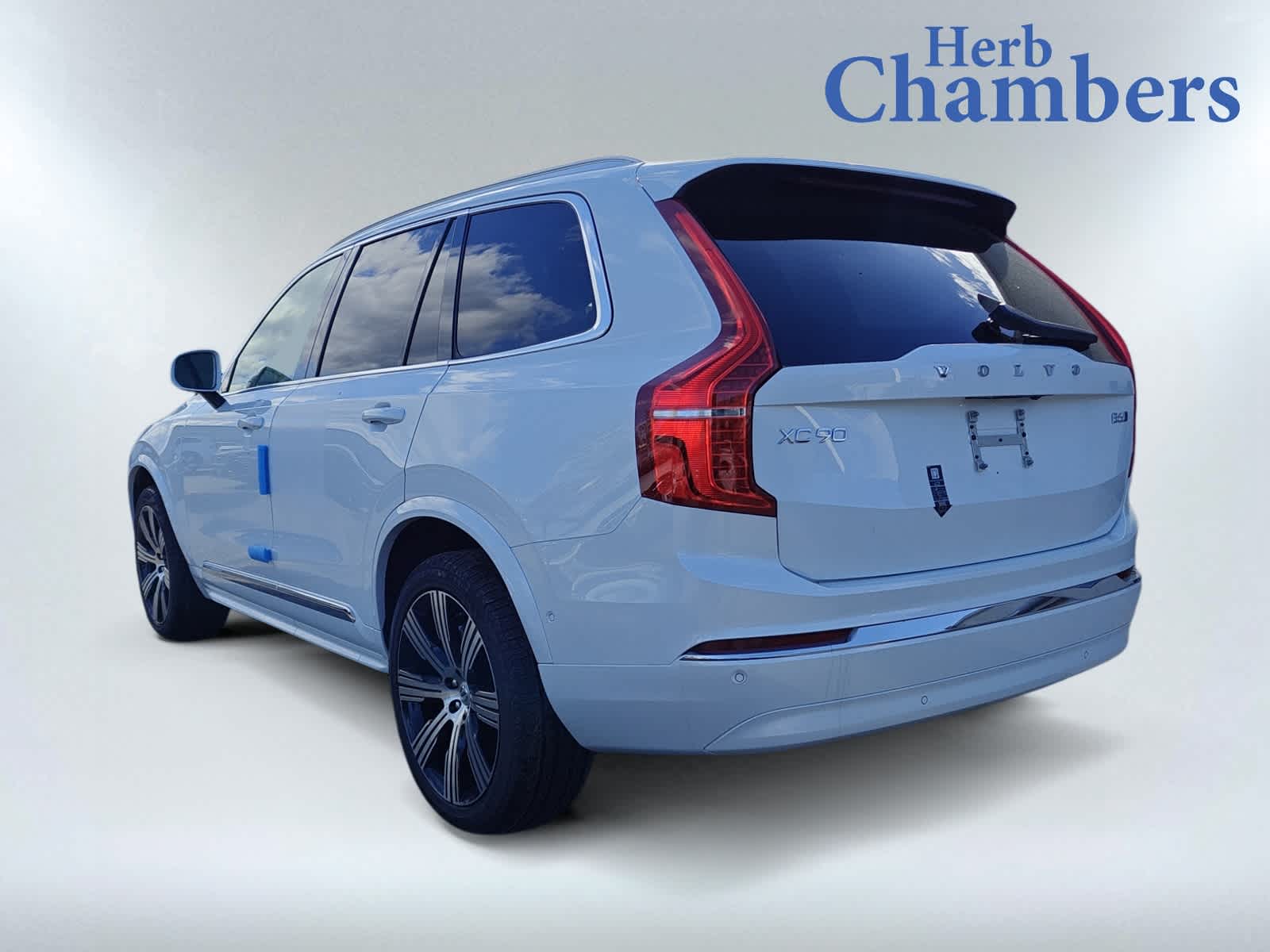 new 2024 Volvo XC90 car, priced at $71,395