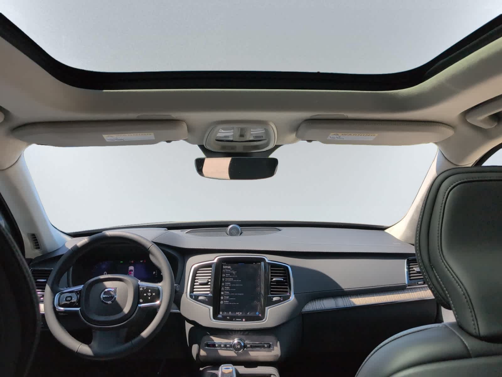 new 2024 Volvo XC90 car, priced at $79,015