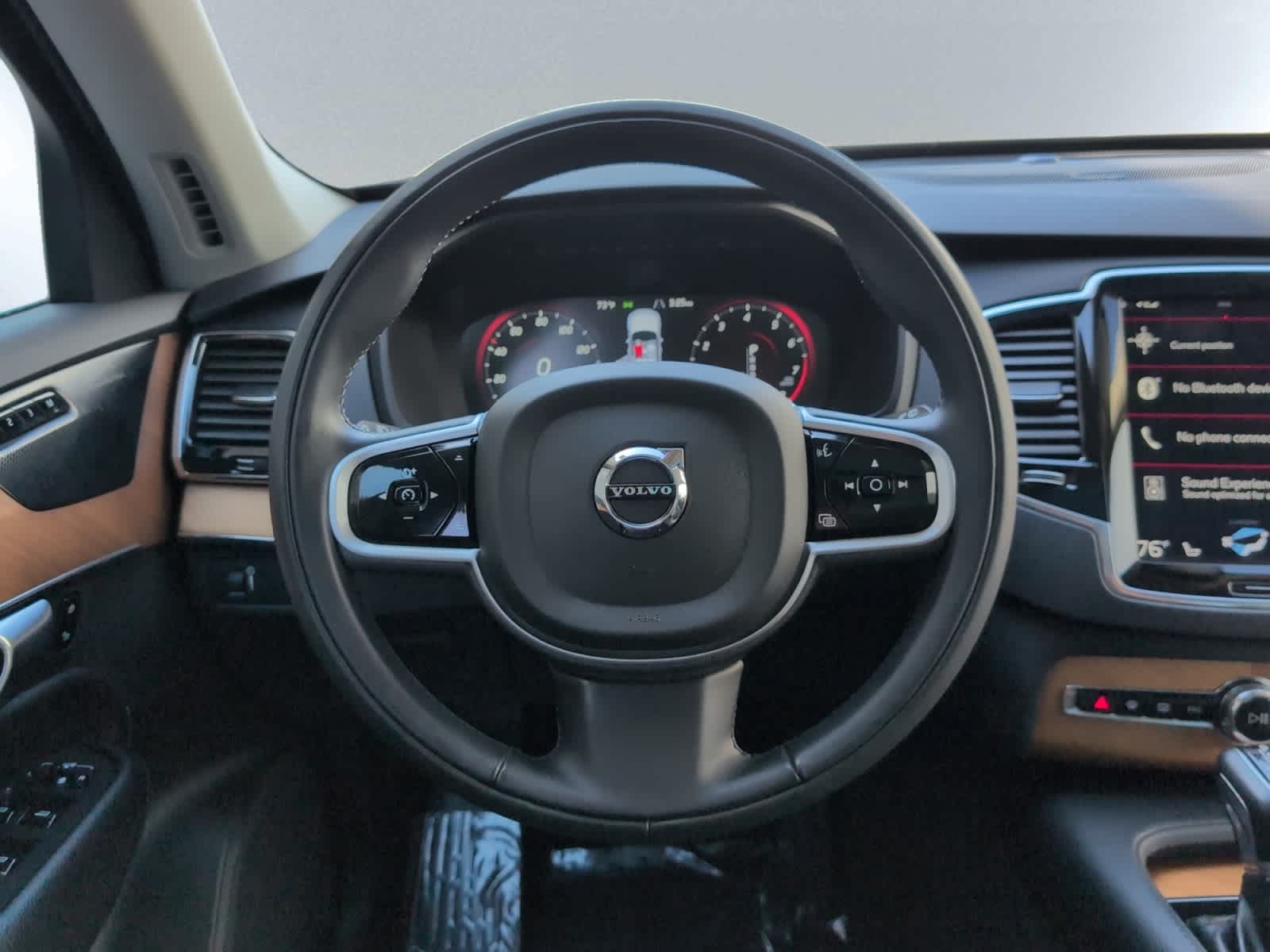 used 2022 Volvo XC90 car, priced at $42,998
