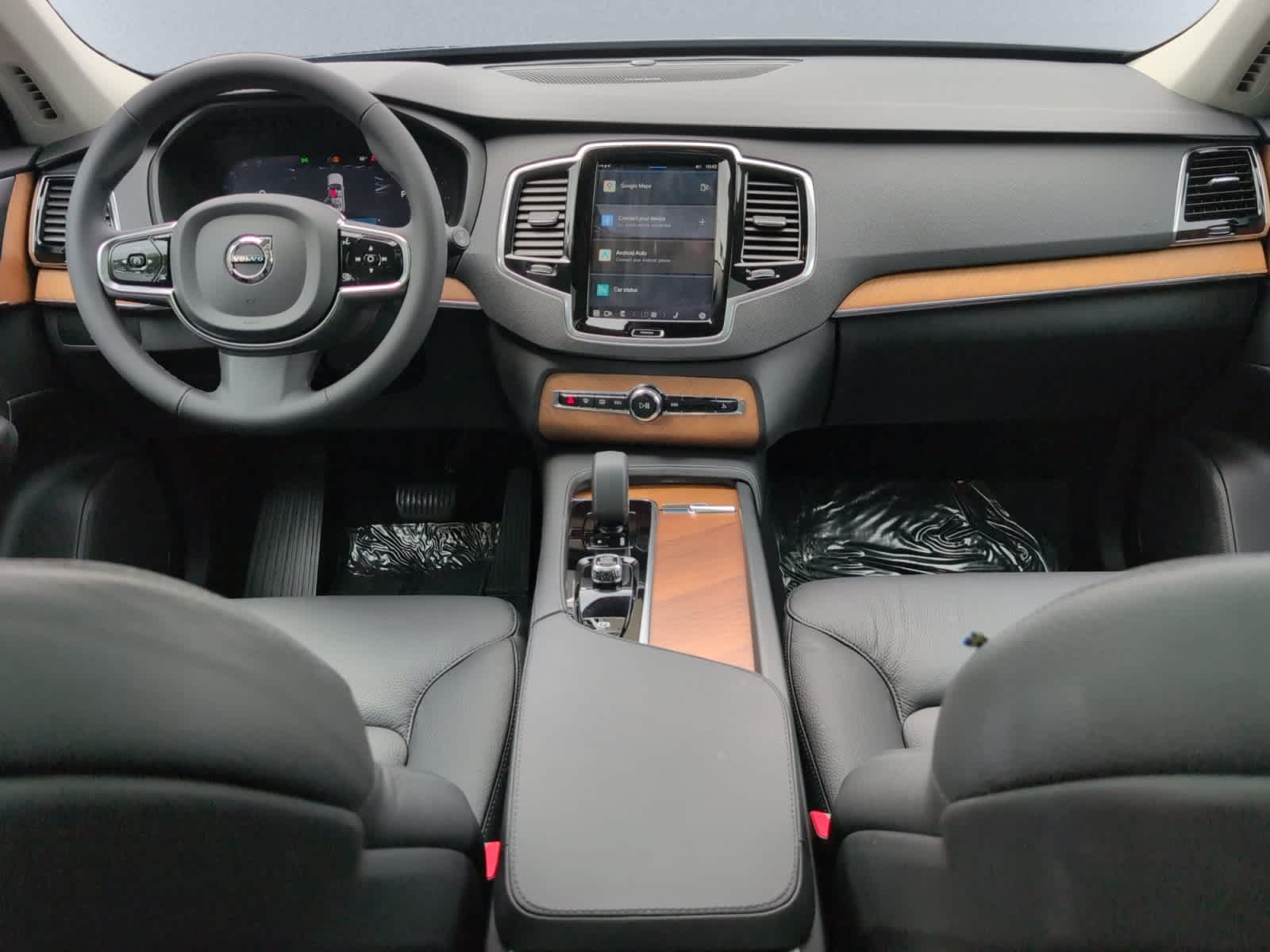 used 2024 Volvo XC90 car, priced at $53,998