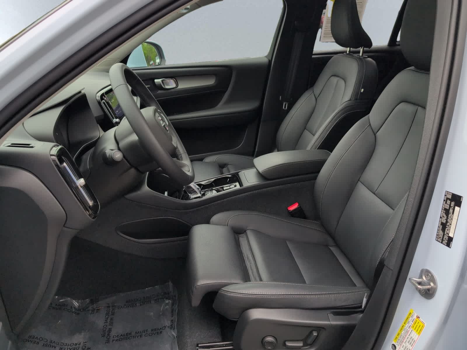 used 2024 Volvo XC40 car, priced at $41,998