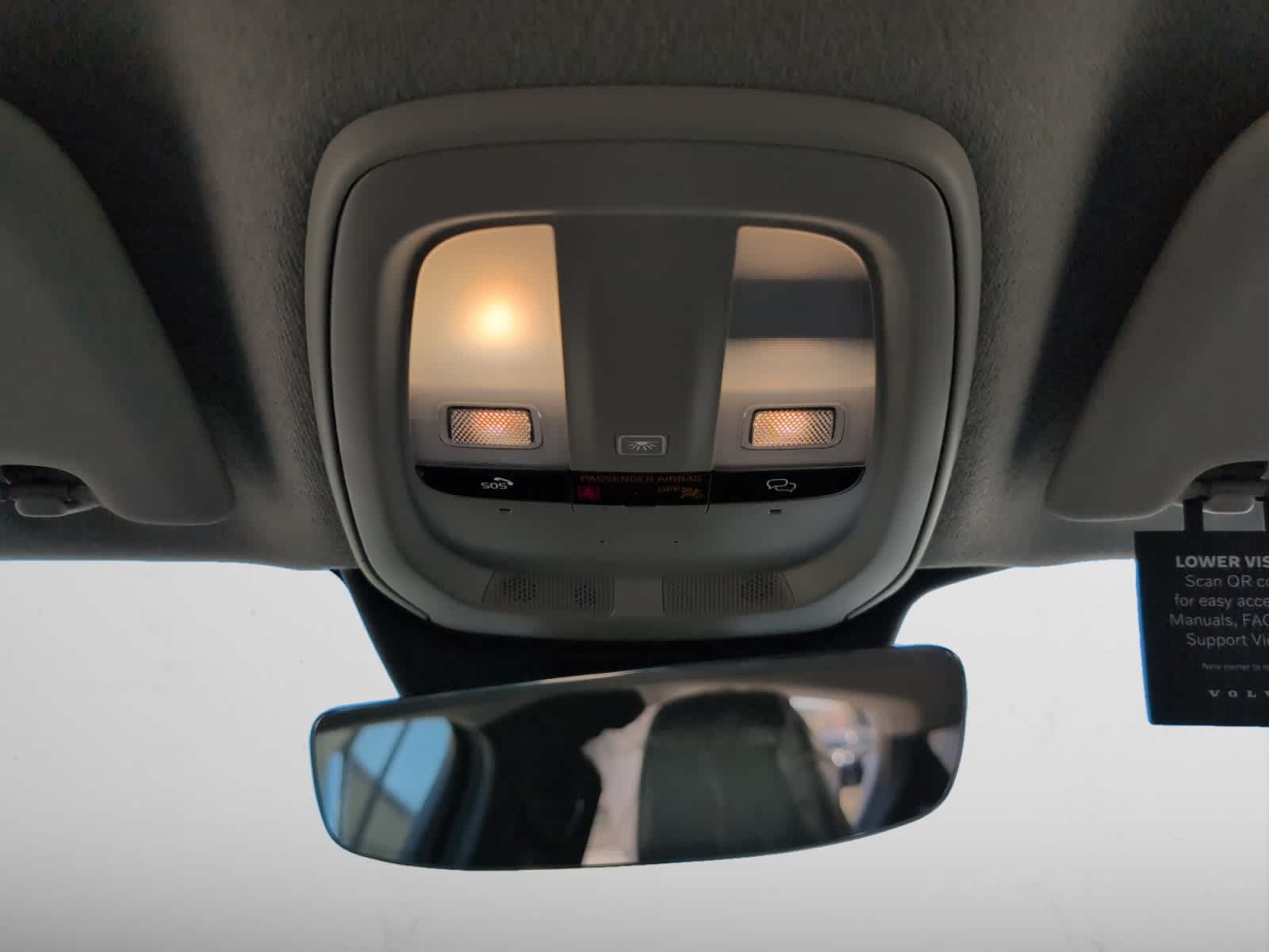 new 2025 Volvo XC40 car, priced at $43,045