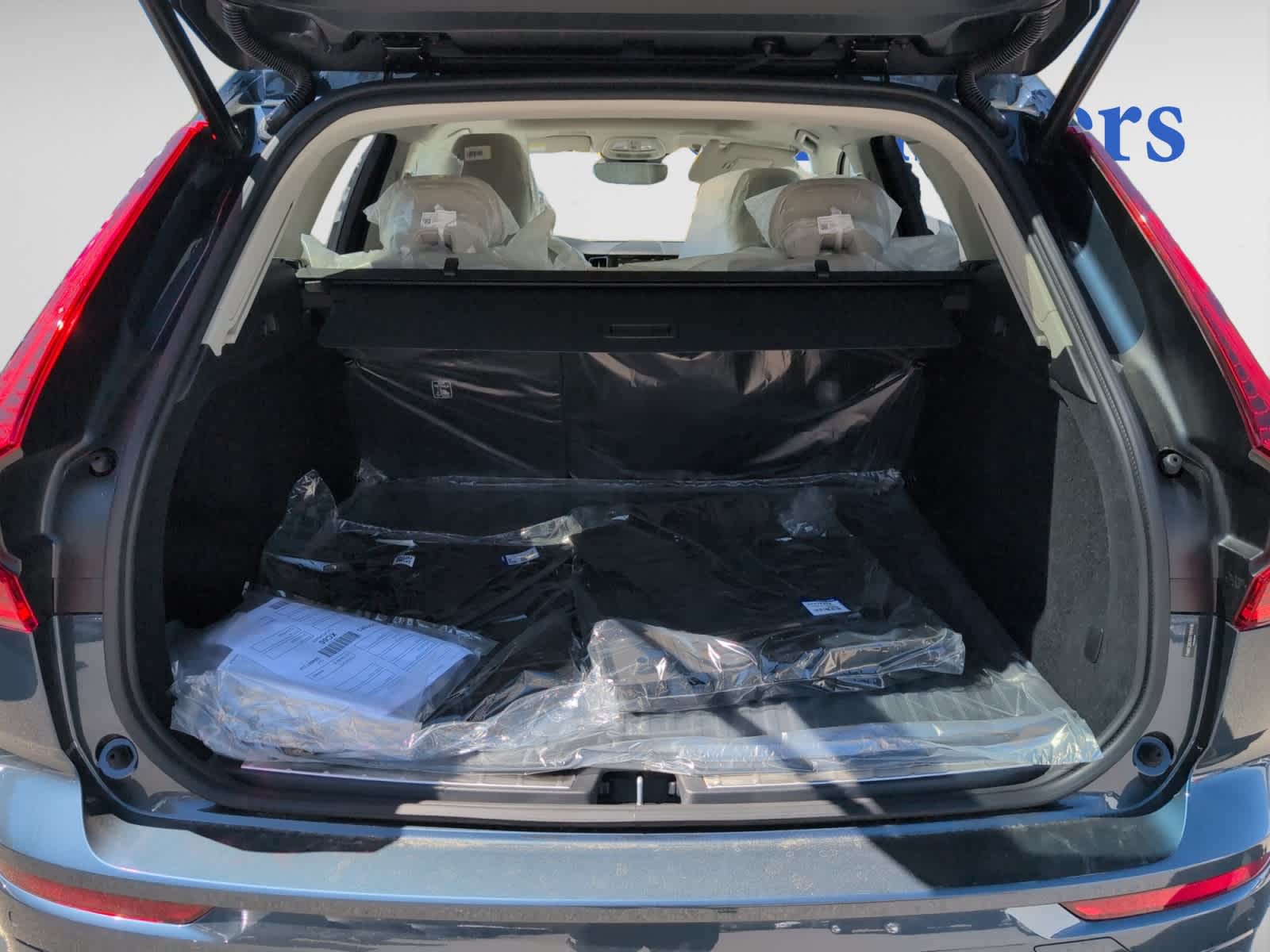 new 2025 Volvo XC60 car, priced at $56,505