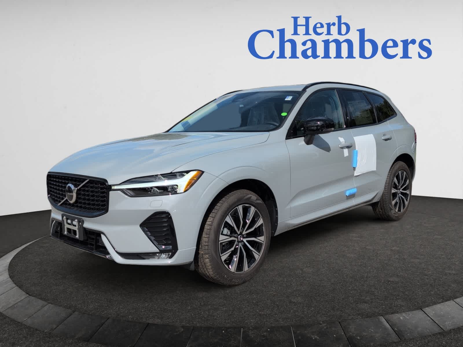 new 2025 Volvo XC60 car, priced at $51,075