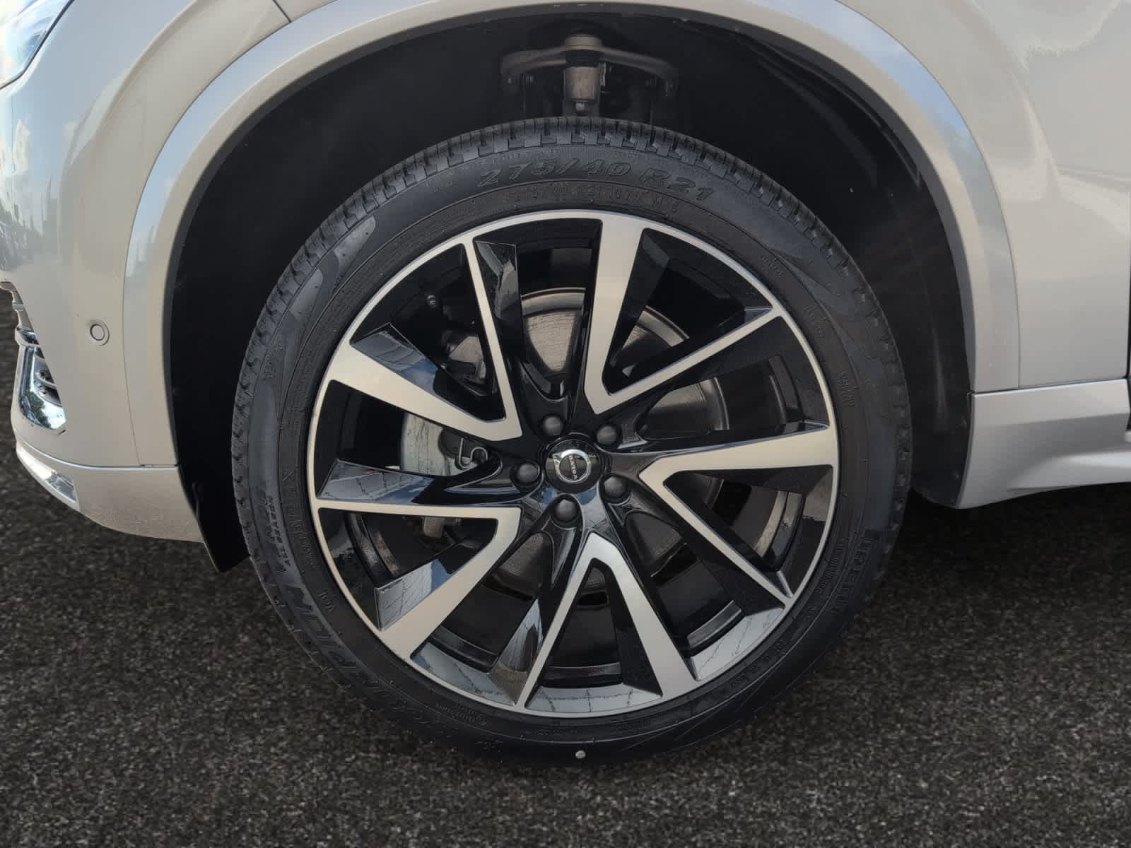 new 2024 Volvo XC90 car, priced at $54,998