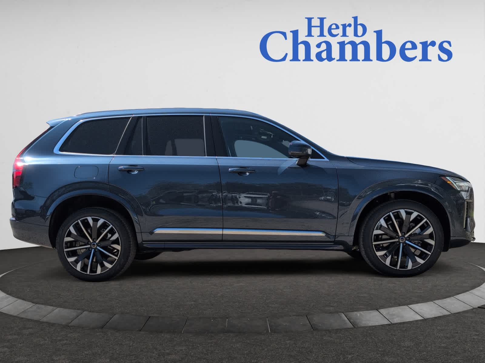 new 2025 Volvo XC90 car, priced at $60,545