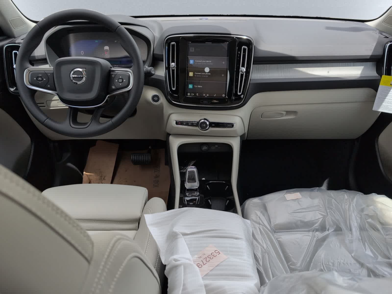 new 2025 Volvo XC40 car, priced at $49,810