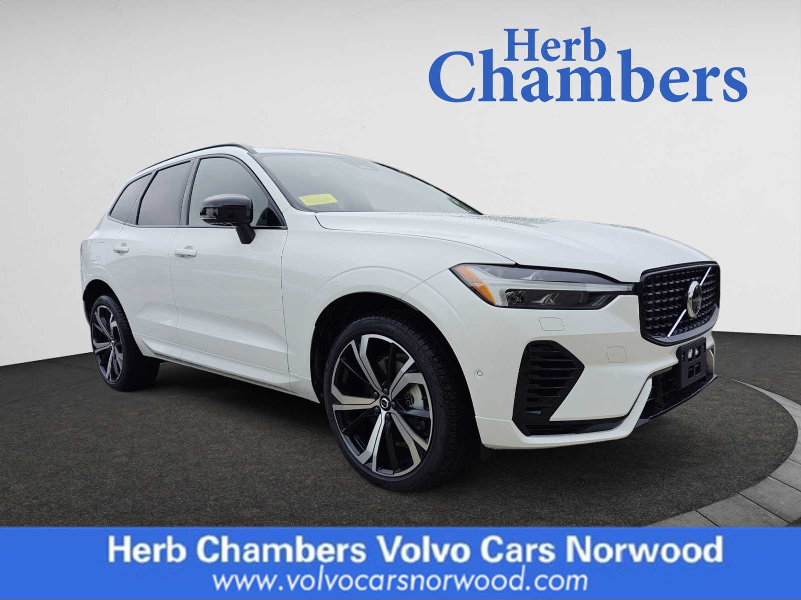 new 2025 Volvo XC60 II car, priced at $71,490