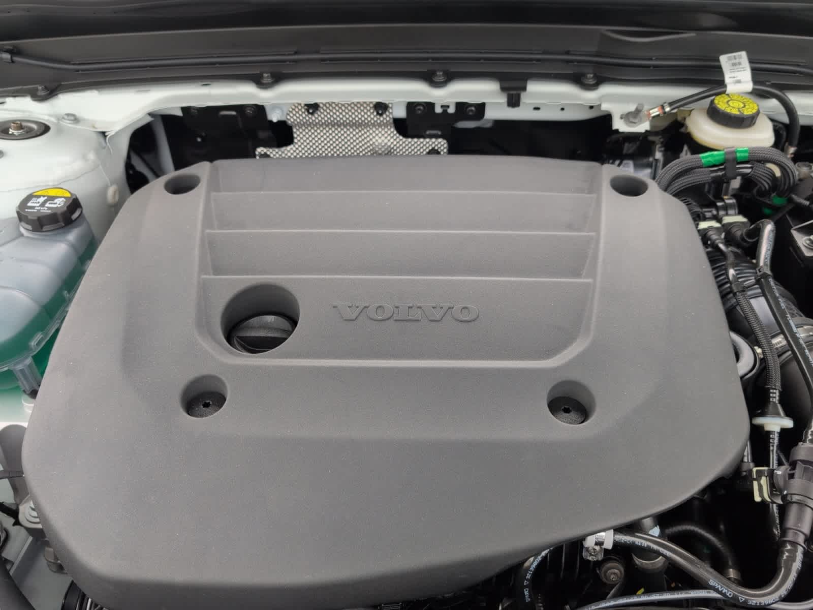new 2025 Volvo XC40 car, priced at $48,335