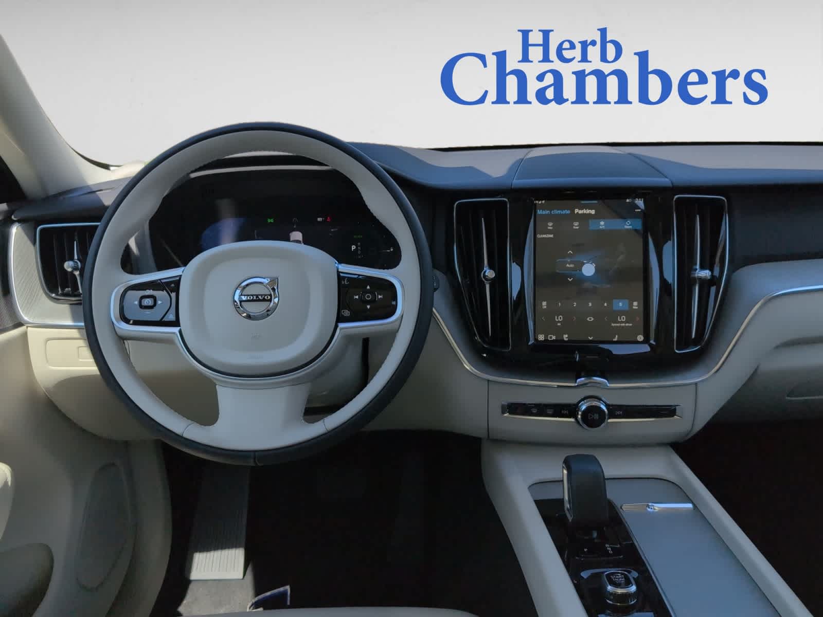 new 2025 Volvo XC60 plug-in hybrid car, priced at $66,260