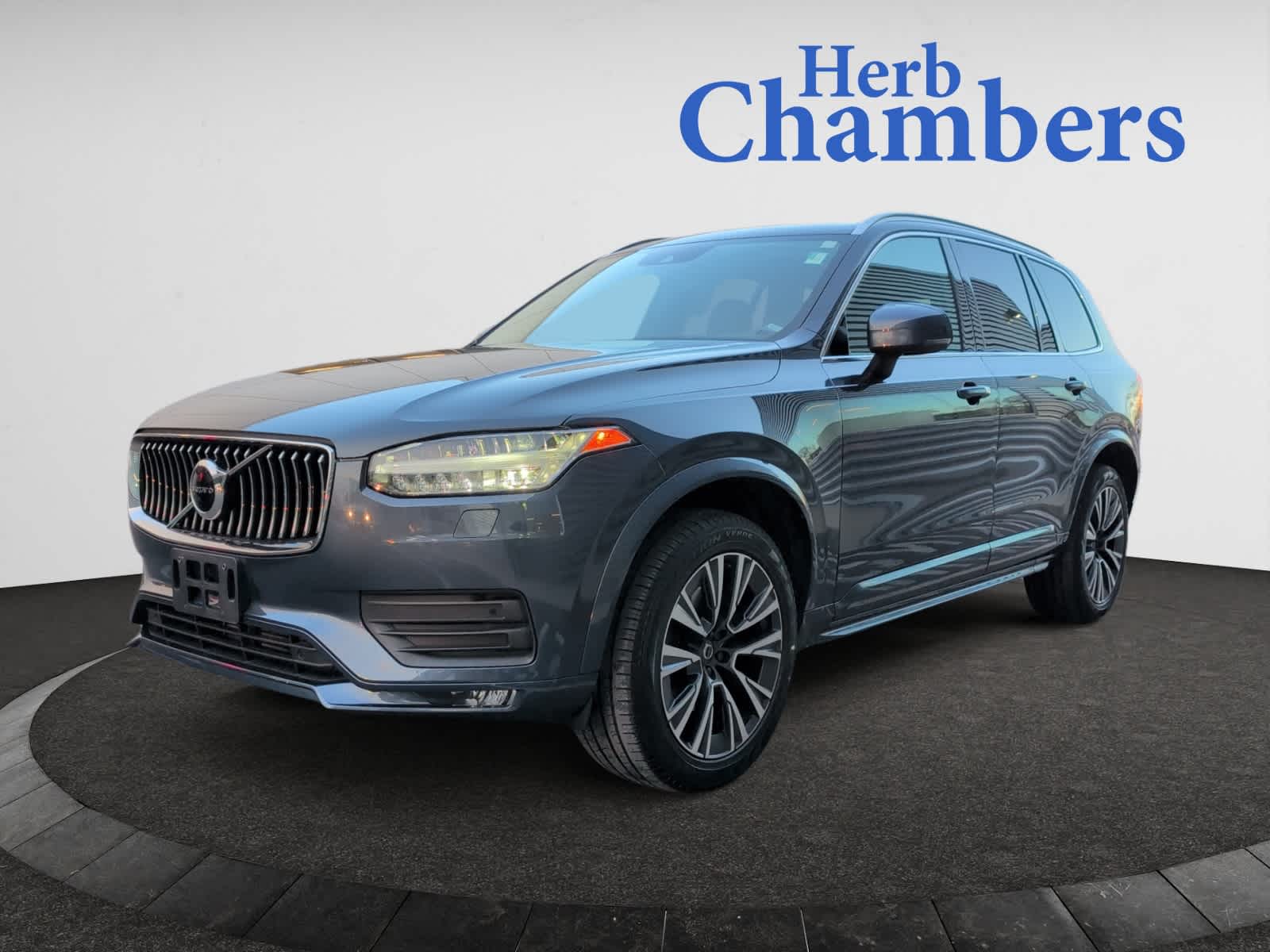 used 2022 Volvo XC90 car, priced at $36,998