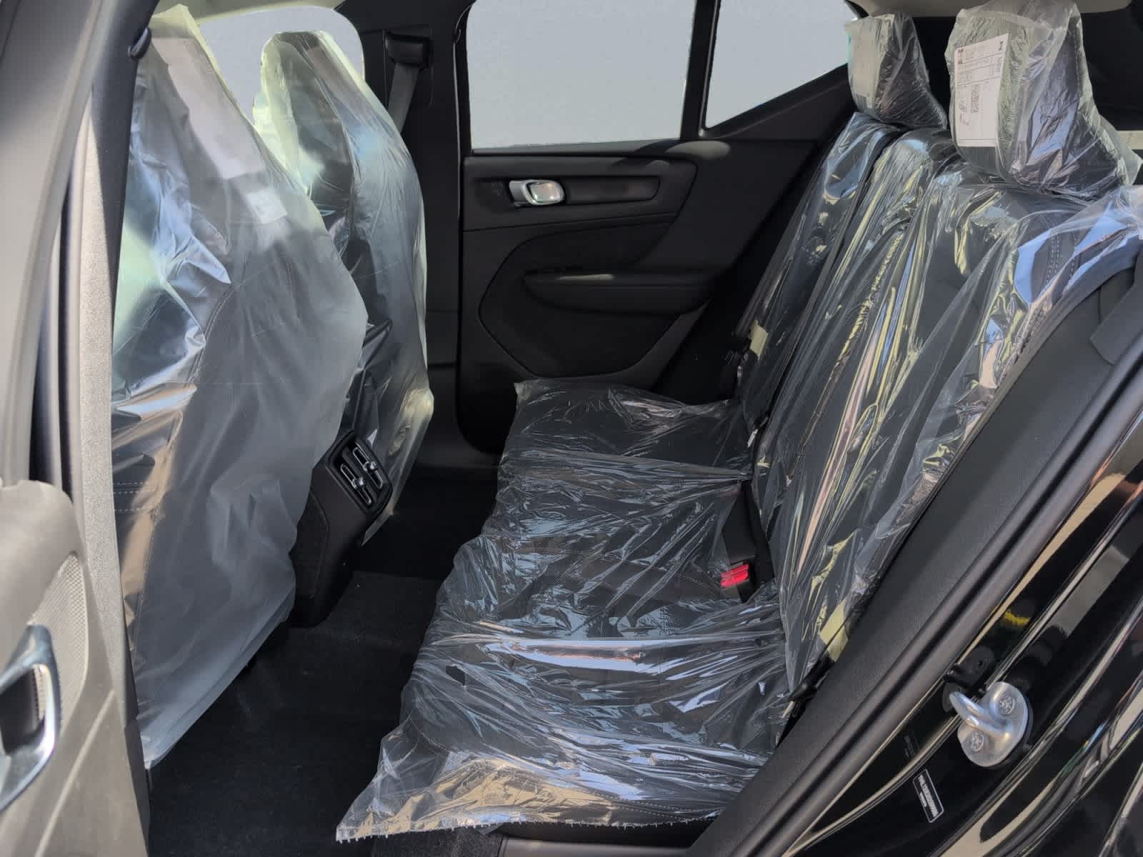 new 2025 Volvo XC40 car, priced at $48,335
