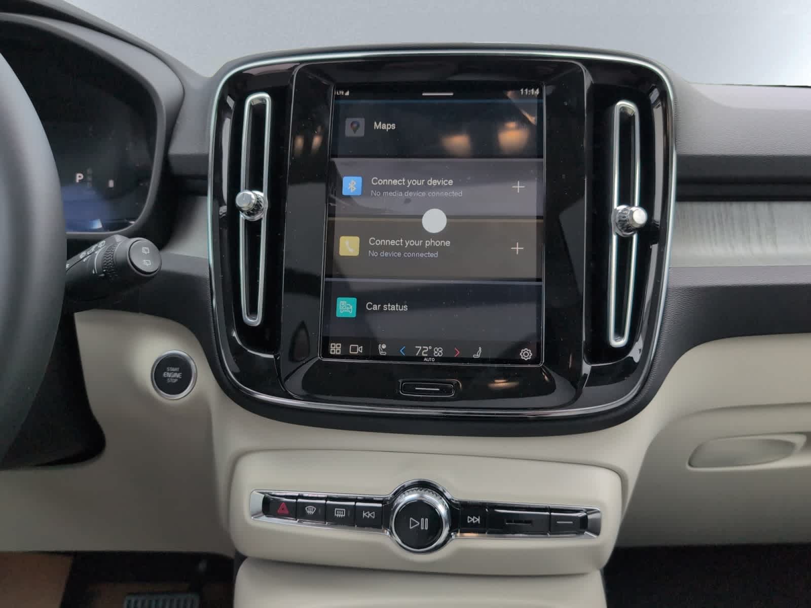 new 2025 Volvo XC40 car, priced at $49,810