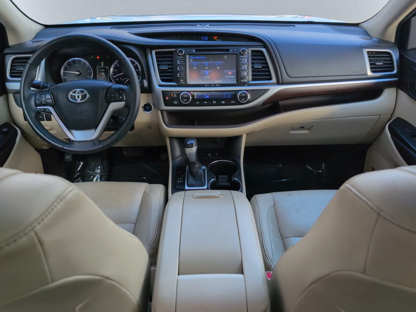 used 2016 Toyota Highlander car, priced at $21,998