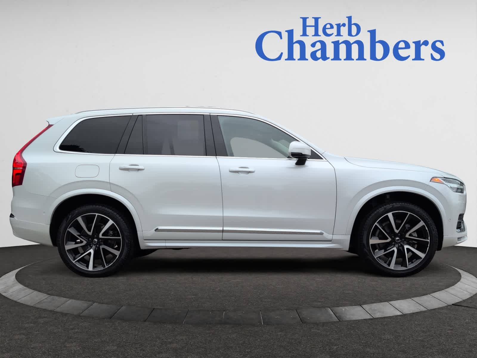 new 2024 Volvo XC90 car, priced at $54,998